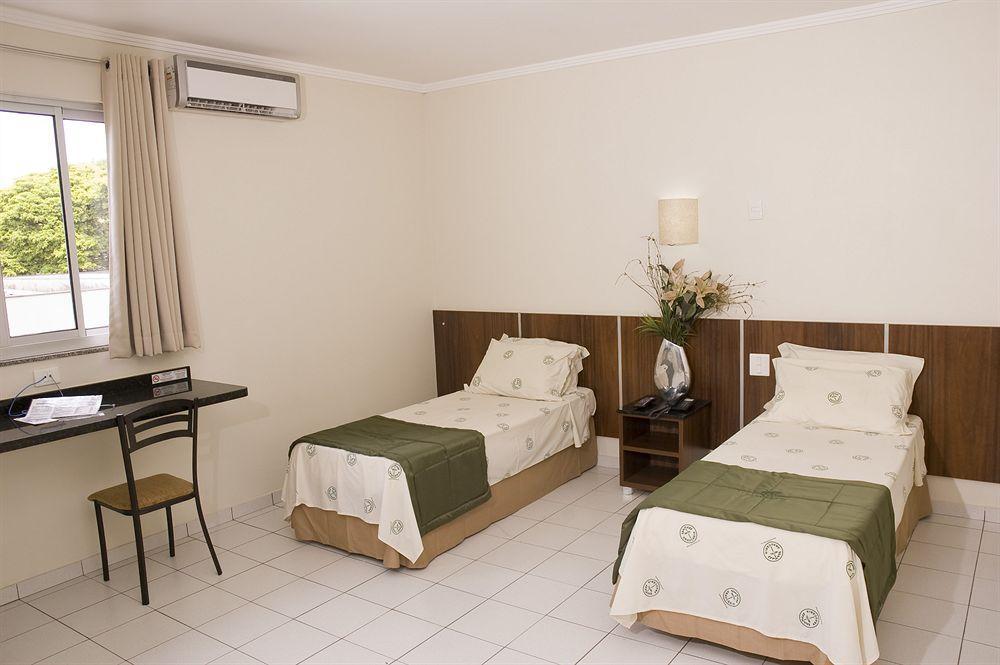 Araucaria Hotel Business - マリンガ エクステリア 写真