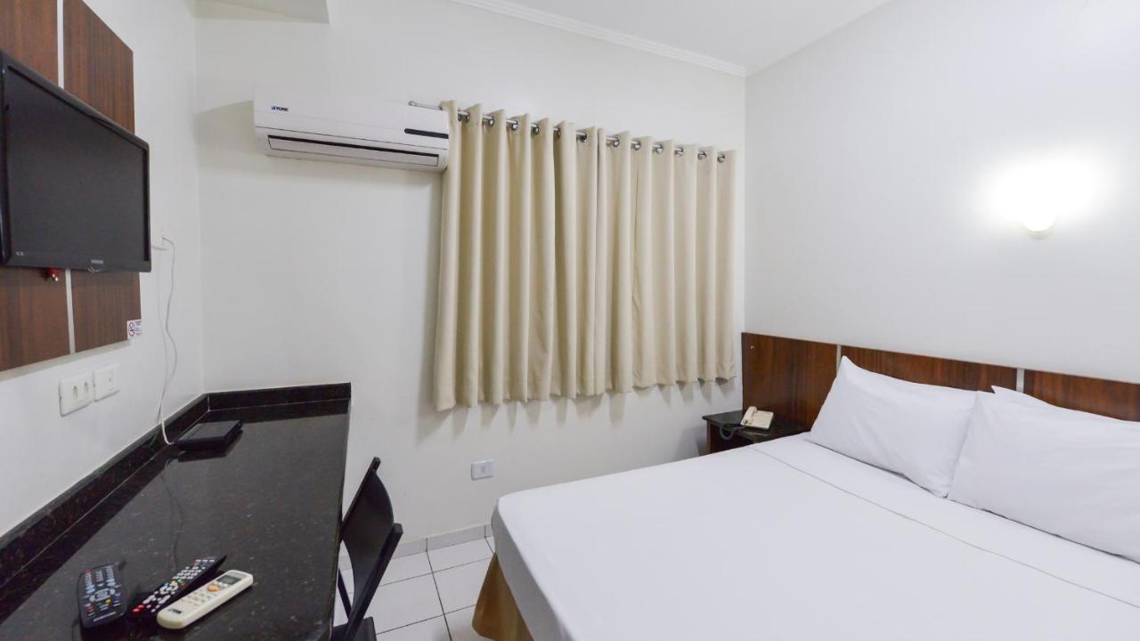 Araucaria Hotel Business - マリンガ エクステリア 写真